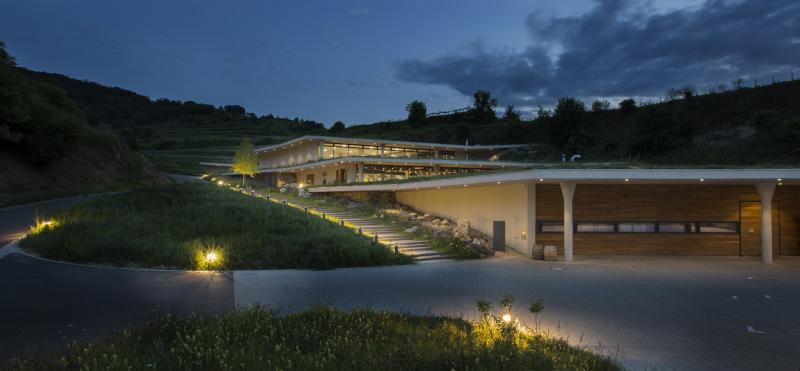 Illuminazione della Cantina Weingut Keller in Oberbergen - Germania