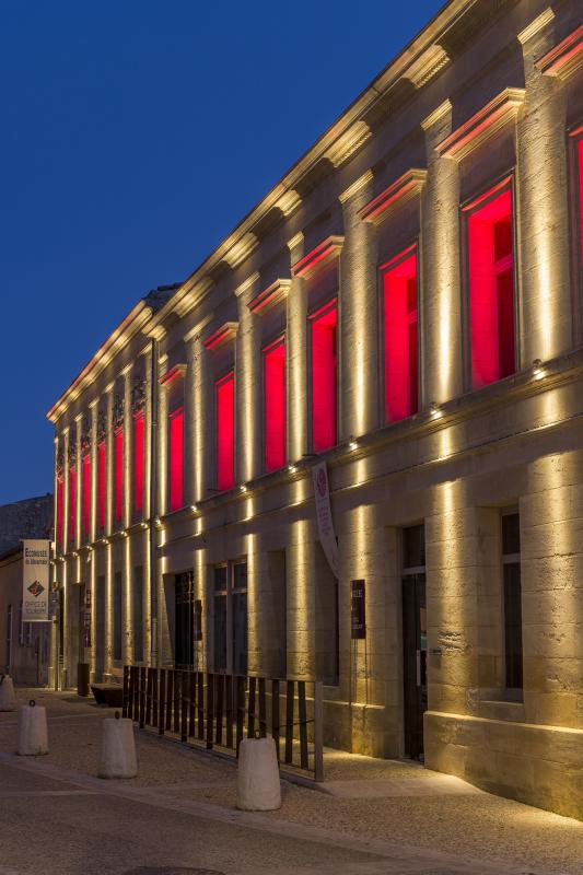 platek_montagne_st_emilion_mairie_eglise_02