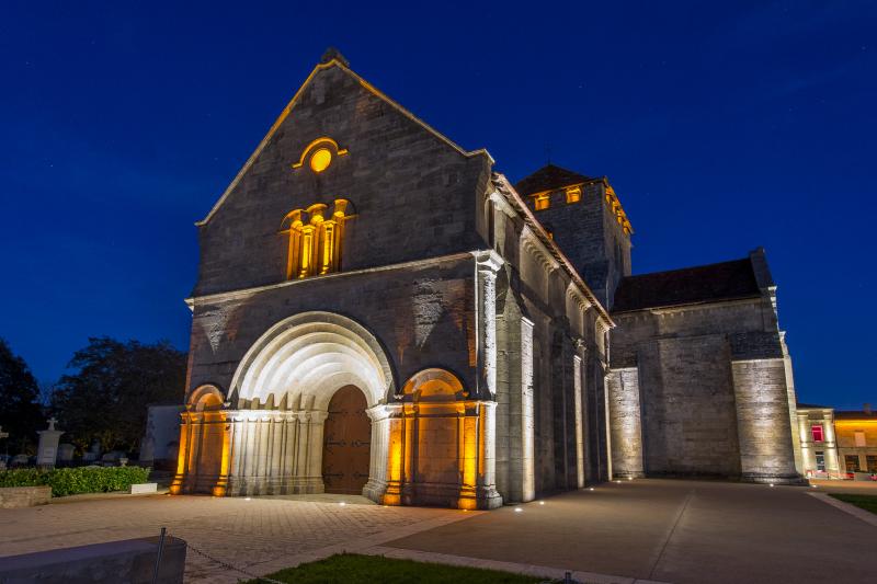 platek_montagne_st_emilion_mairie_eglise_08